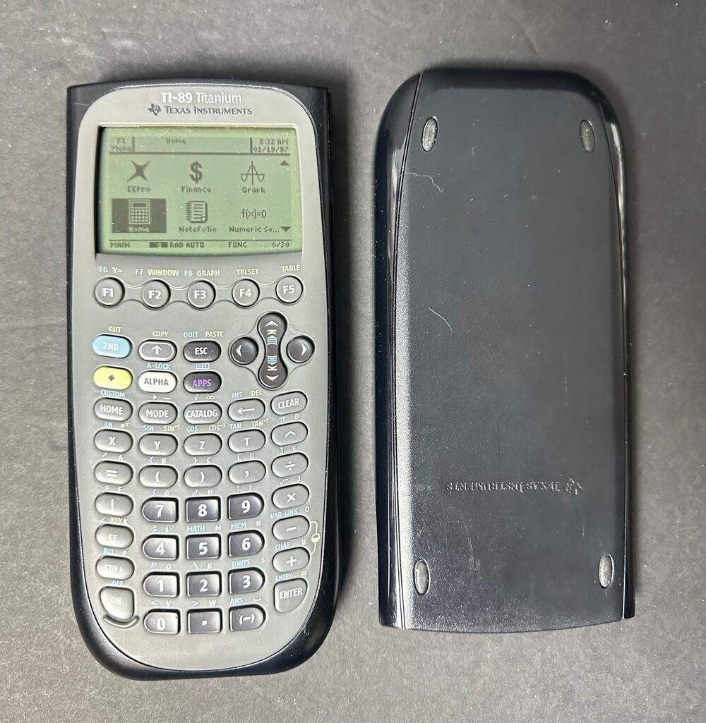 Texas Instruments TI-89 Titanium Graphing Calculator TESTED